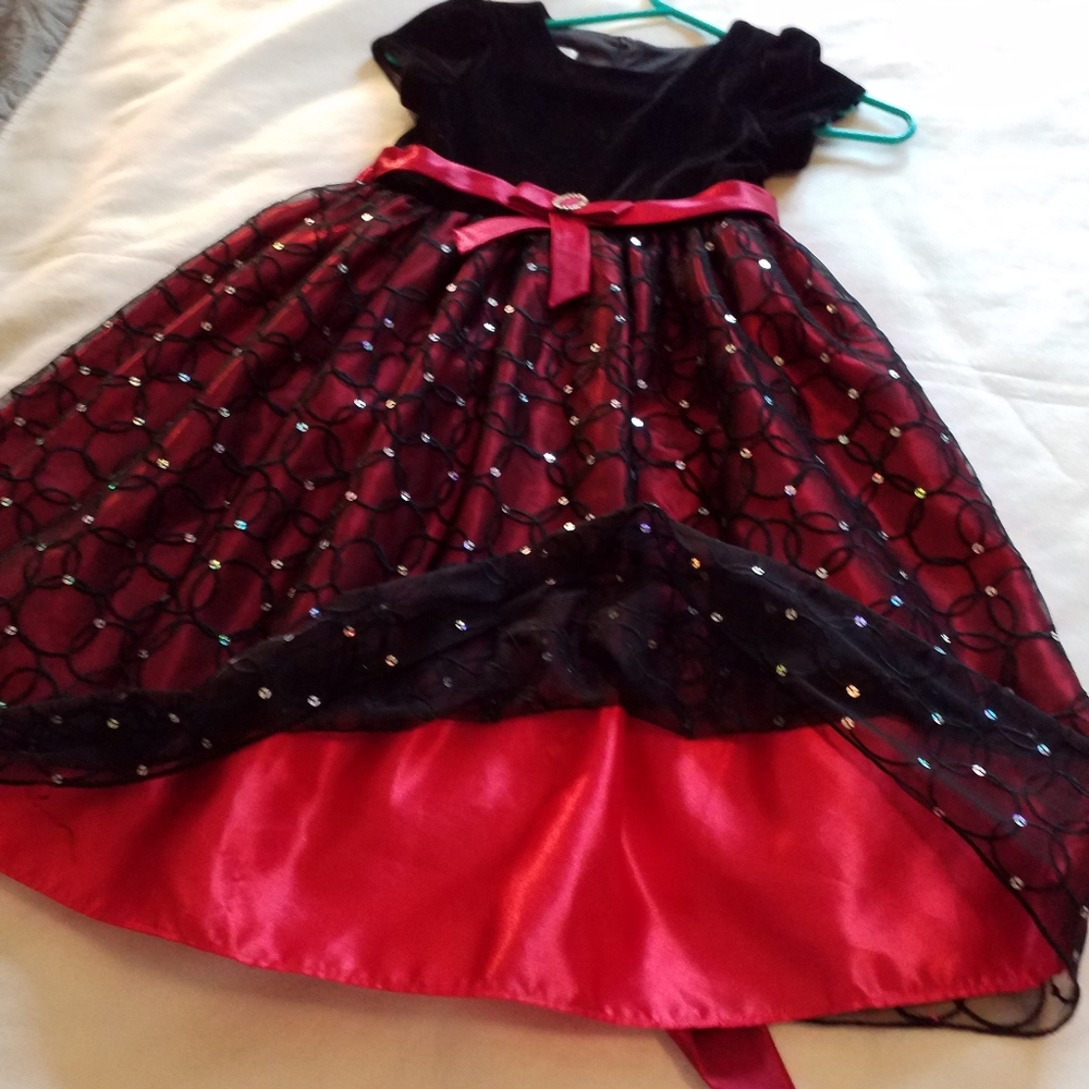 Girls dress